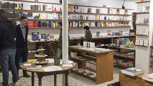 Librairie en réemploi